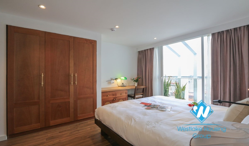 A beautiful 3 bedroom apartment for rent in Dao tan, Ba dinh